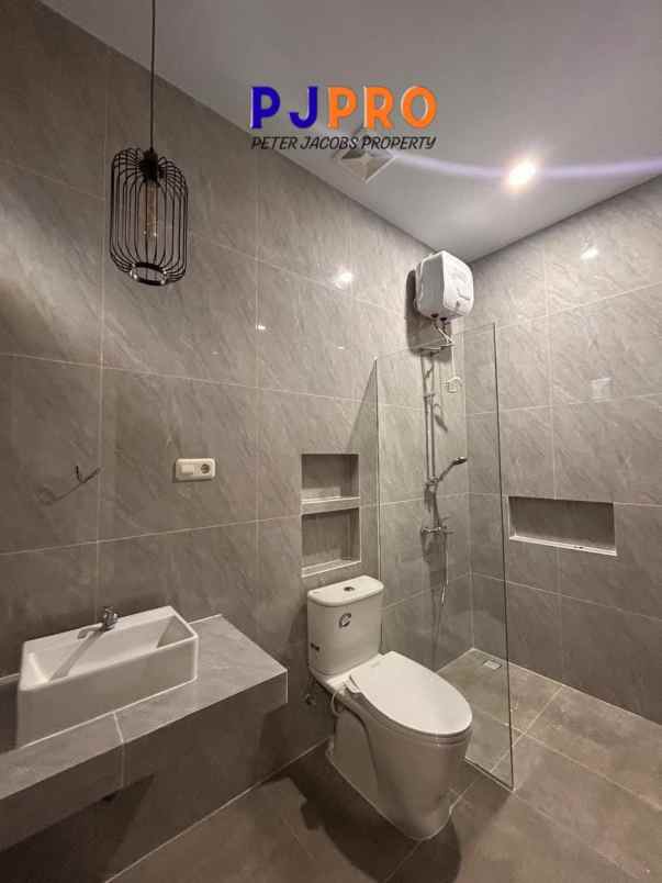 dijual rumah harapan indah cluster harmoni