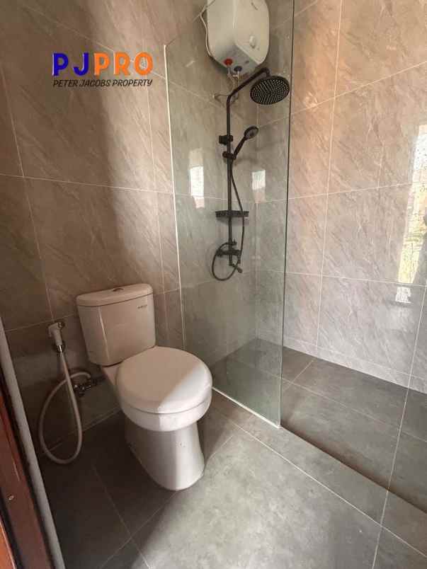 dijual rumah harapan indah cluster harmoni