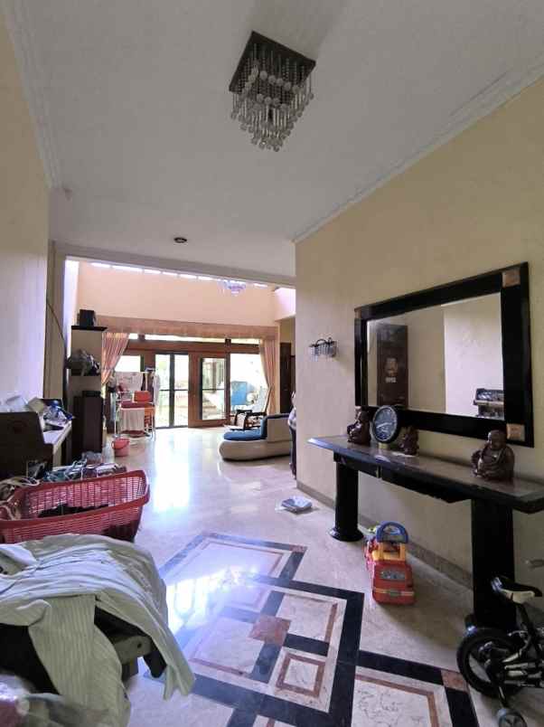 dijual rumah jalan cempaka putih tengah