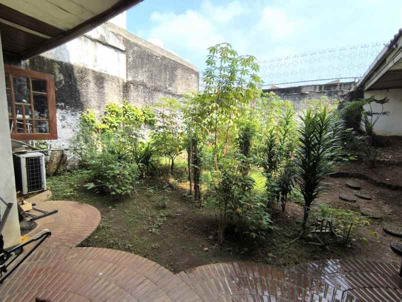 dijual rumah jalan cempaka putih tengah