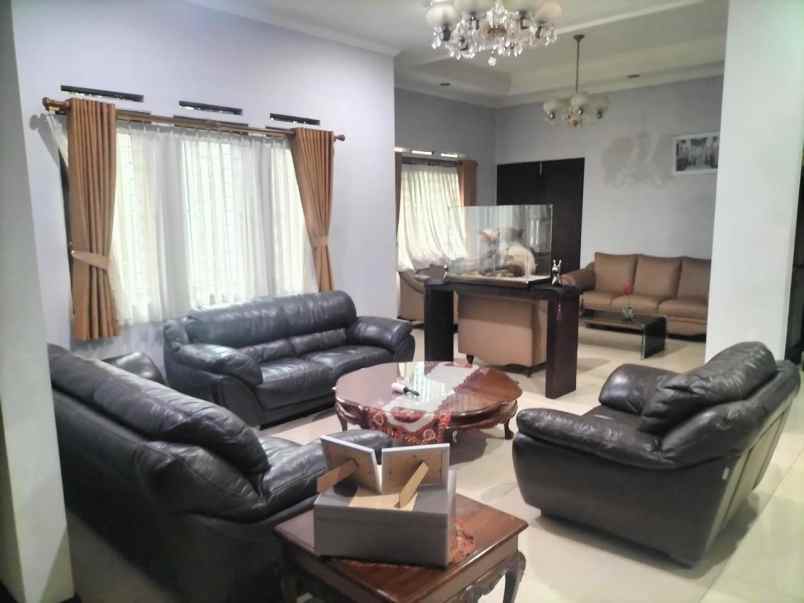 dijual rumah jalan gegerkalong tonggoh