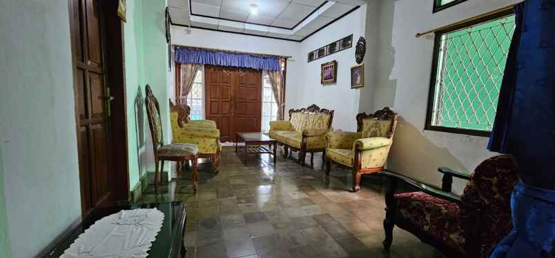 dijual rumah jalan kartini