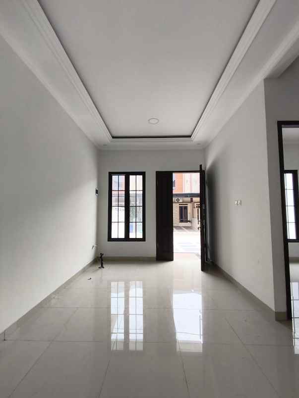dijual rumah jalan kavling iip