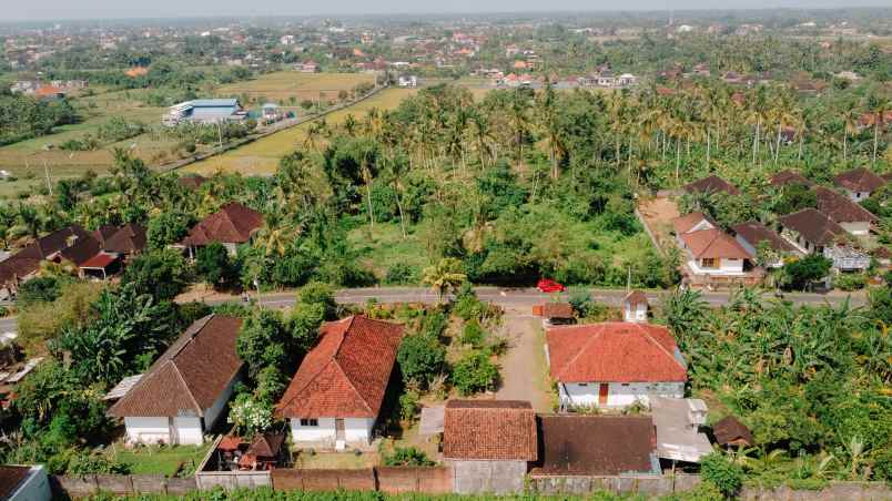 dijual rumah jalan matahari no 9