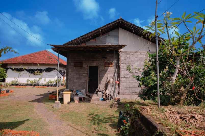 dijual rumah jalan matahari no 9