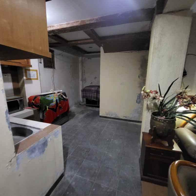 dijual rumah jalan pemuda raya