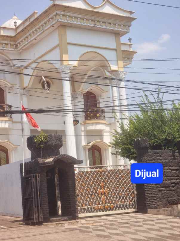 dijual rumah jalan pemuda raya