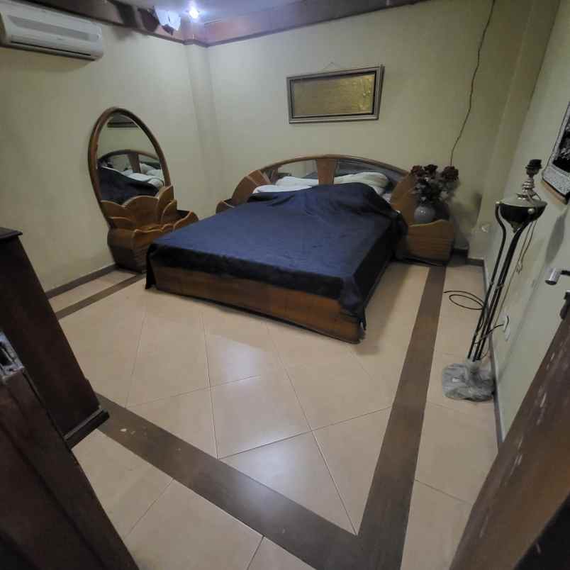 dijual rumah jalan pemuda raya