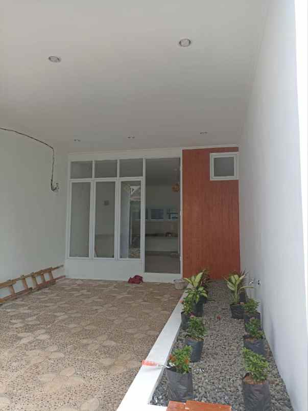 dijual rumah jalan penganten ali
