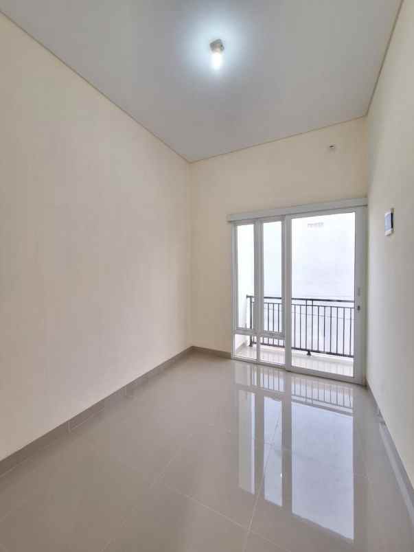 dijual rumah jalan raya abdul gani 2