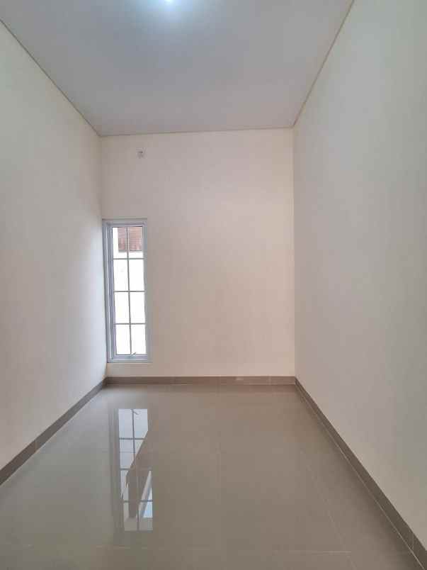 dijual rumah jalan raya abdul gani 2