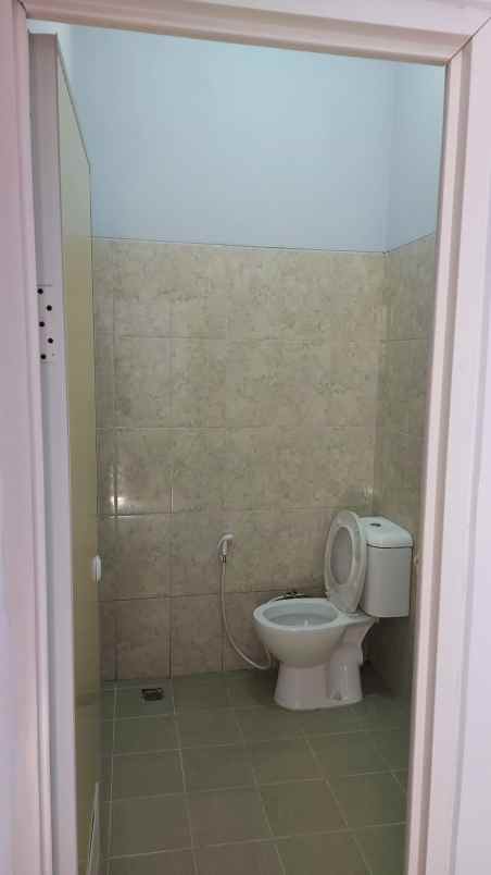 dijual rumah jalan raya cibeureum