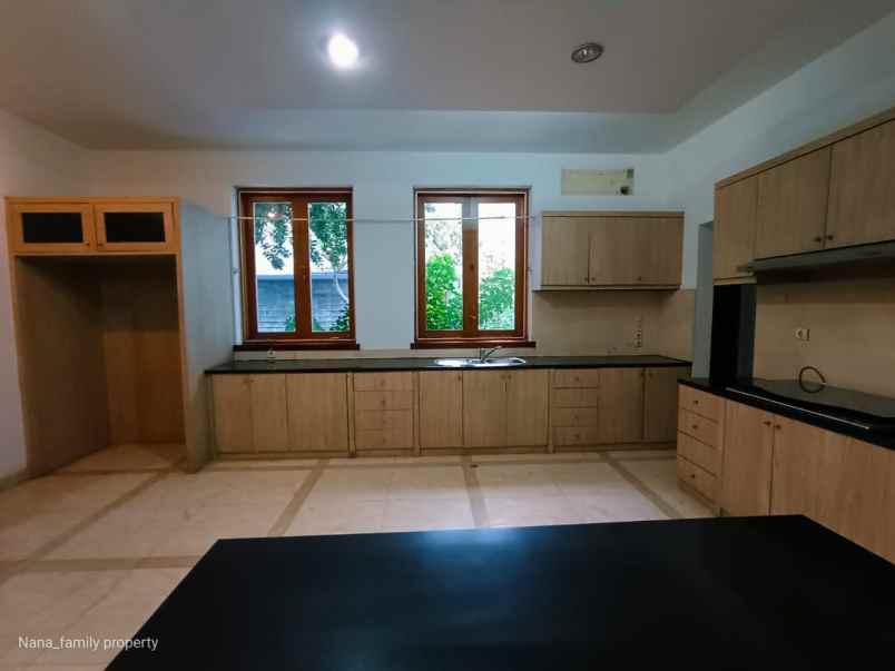 dijual rumah jalan raya cipete