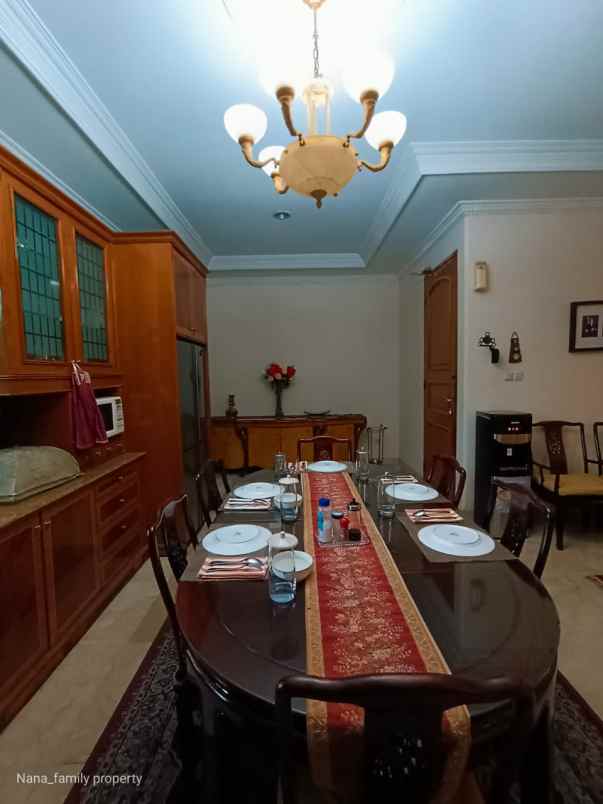 dijual rumah jalan raya cipete jakarta