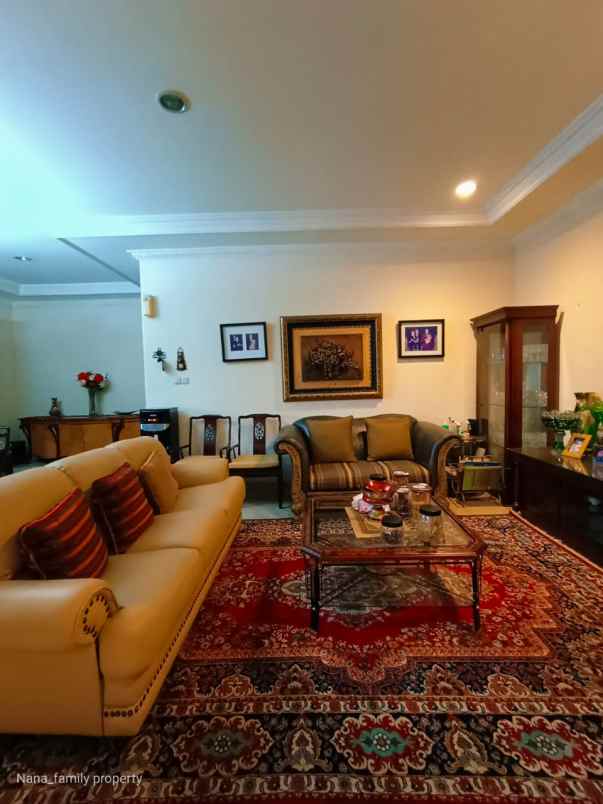 dijual rumah jalan raya cipete jakarta