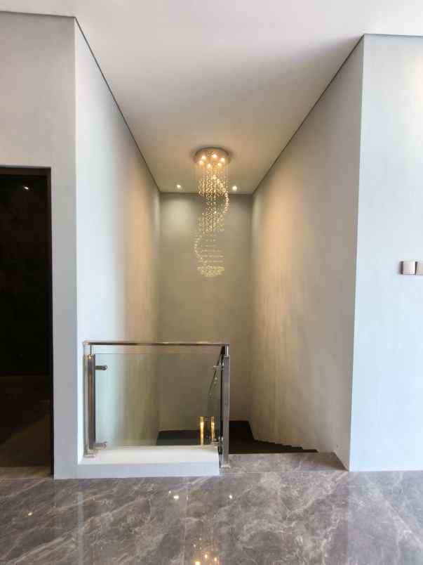 dijual rumah jalan tukad badung