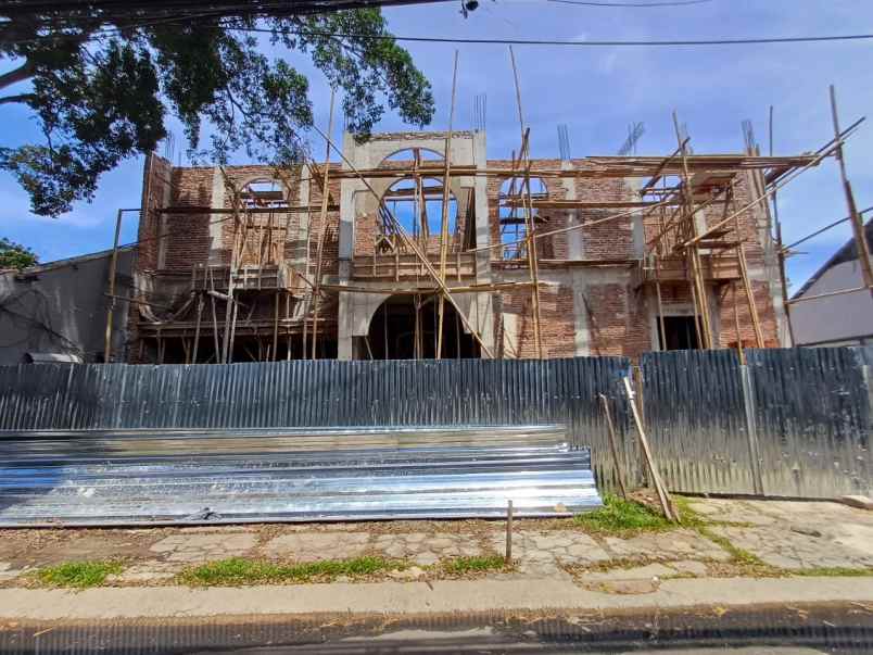 dijual rumah jati padang raya