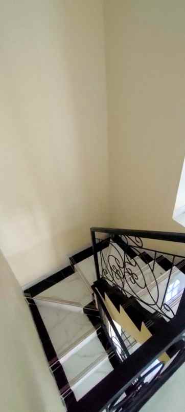 dijual rumah jatimulya cilodong depok