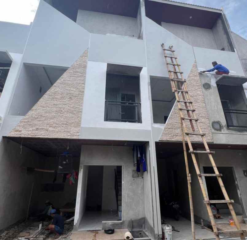 dijual rumah jatinegara kaum rawamangun