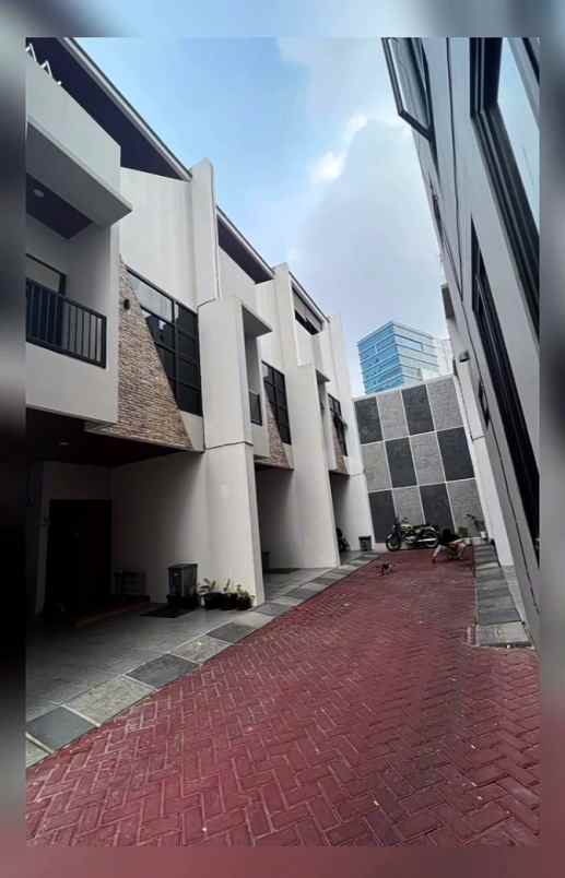 dijual rumah jatinegara kaum rawamangun