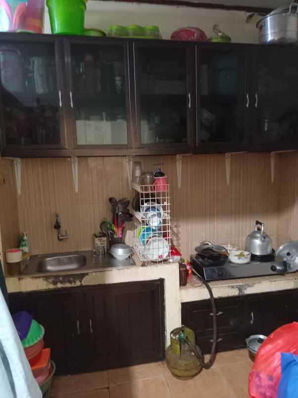 dijual rumah jl anggrek jagakarsa