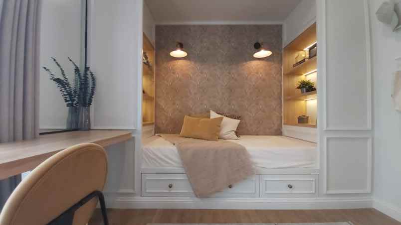 dijual rumah jl boulevard grand duta city