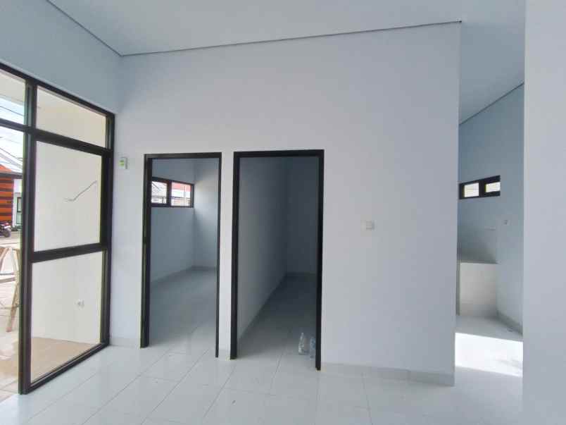 dijual rumah jl citeureup sindangpanon