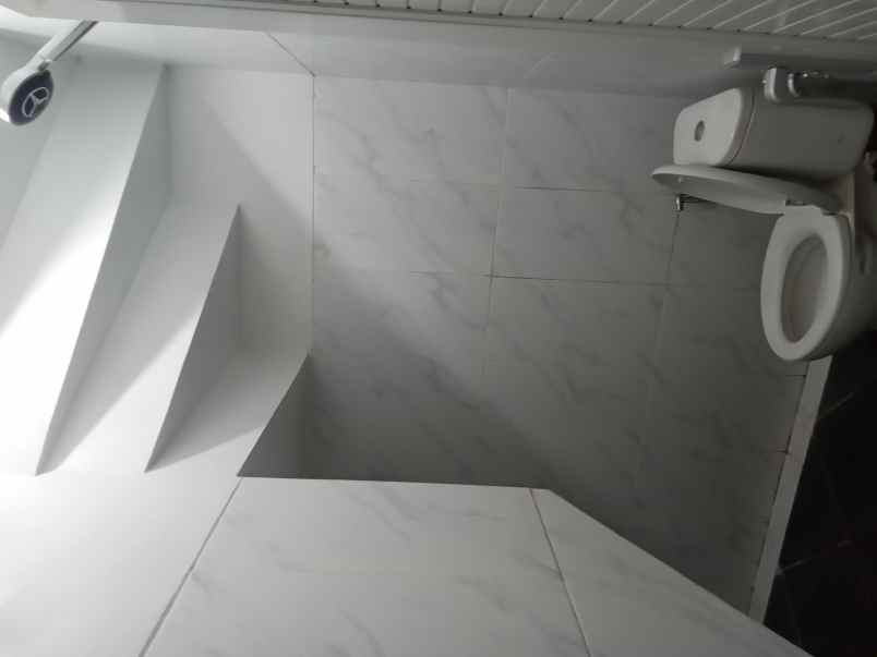 dijual rumah jl h saenan benda dalam