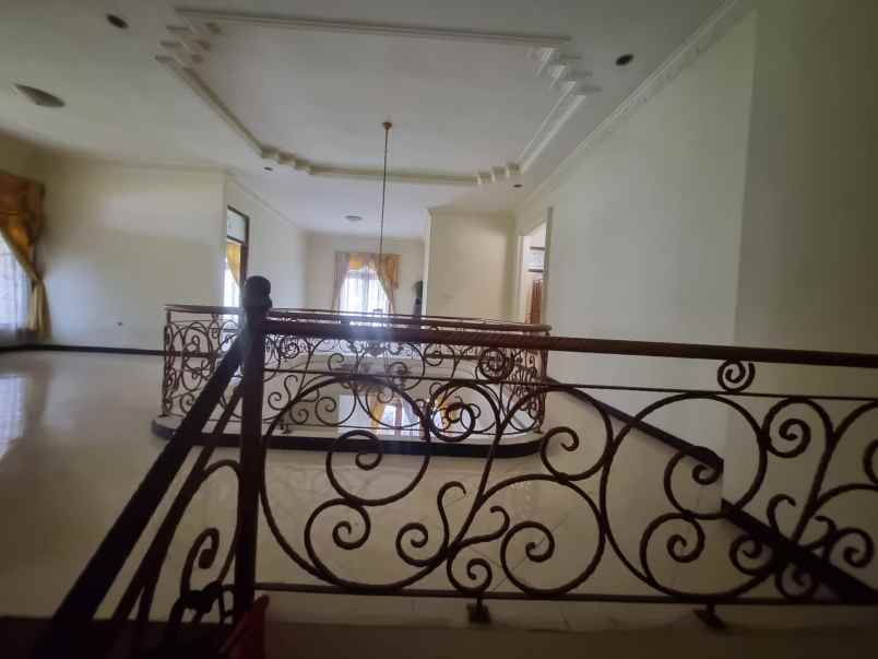 dijual rumah jl kasuari raya kranggan