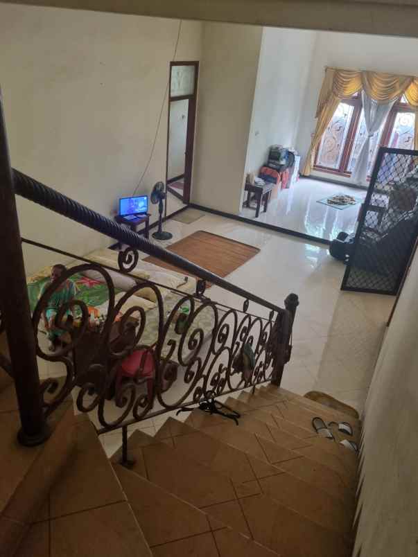 dijual rumah jl kasuari raya kranggan