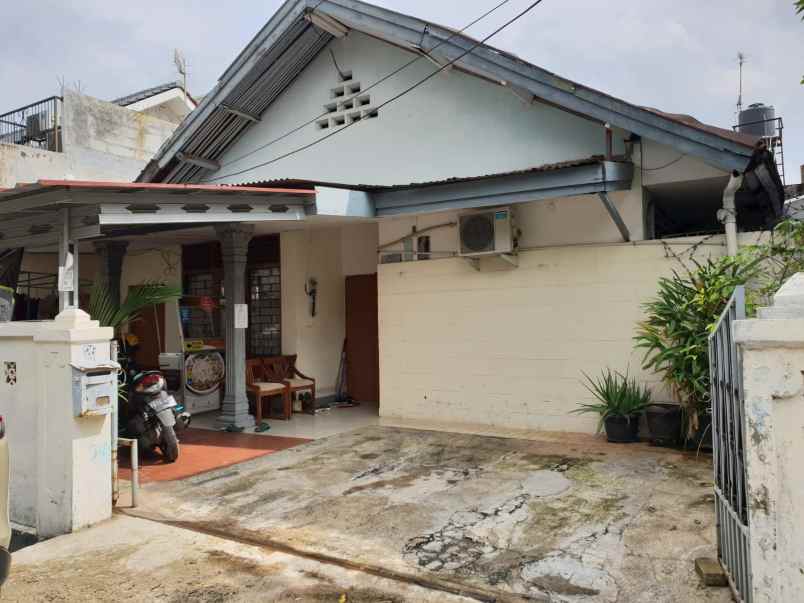 dijual rumah jl kebalen iv no 26 blok s