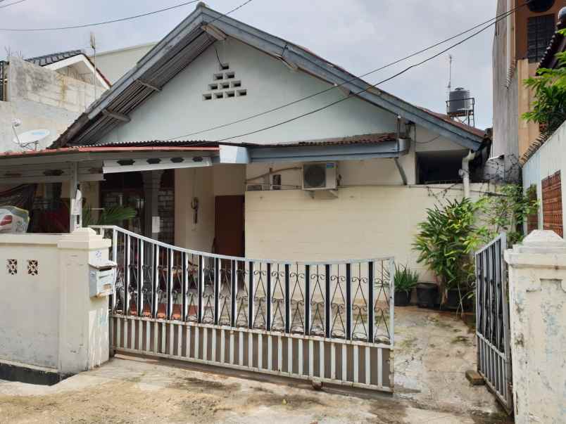 dijual rumah jl kebalen iv no 26 blok s