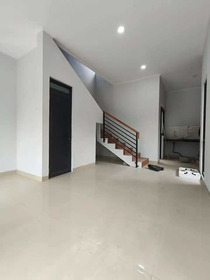 dijual rumah jl kiara sari kiaracondong