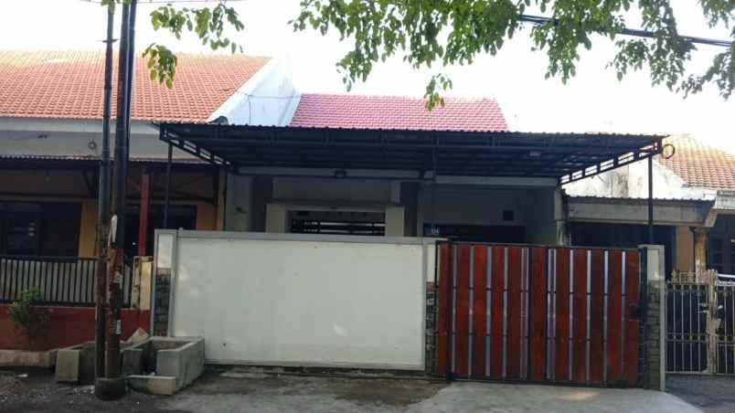 dijual rumah jl kyai abdul karim
