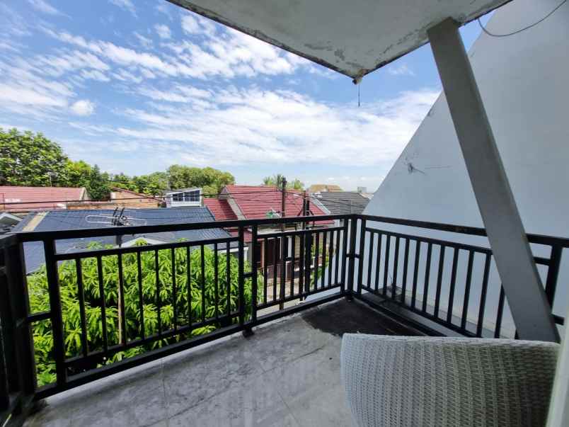 dijual rumah jl nakula