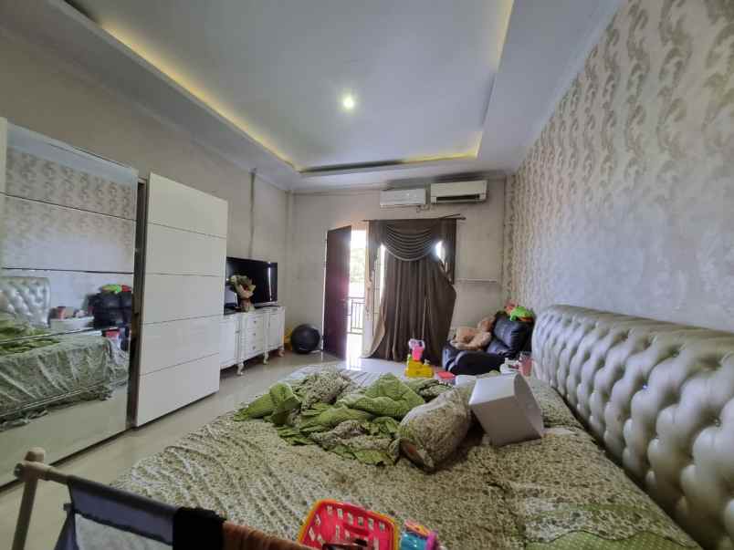 dijual rumah jl nakula