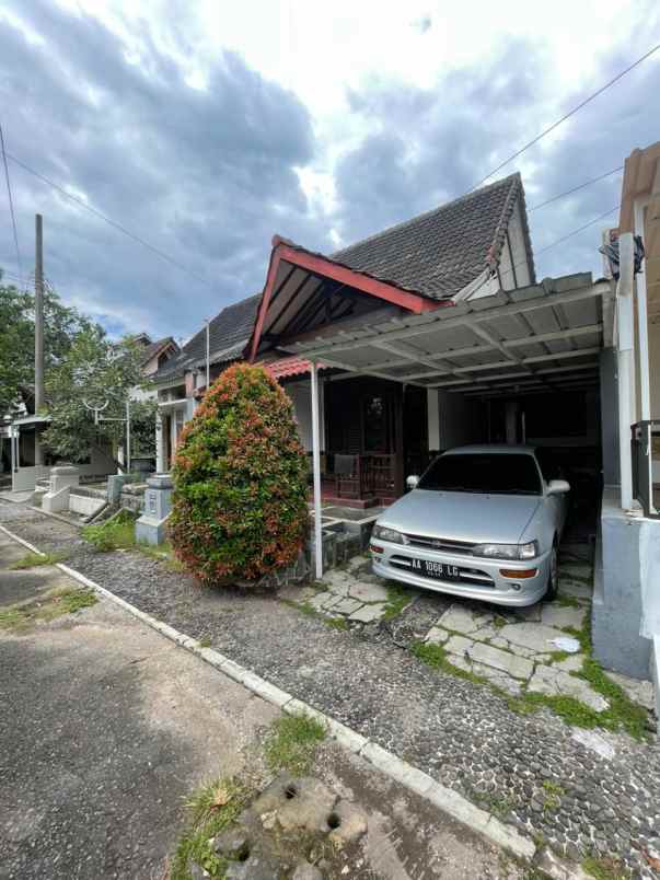 dijual rumah jl palagan tentara pelajar