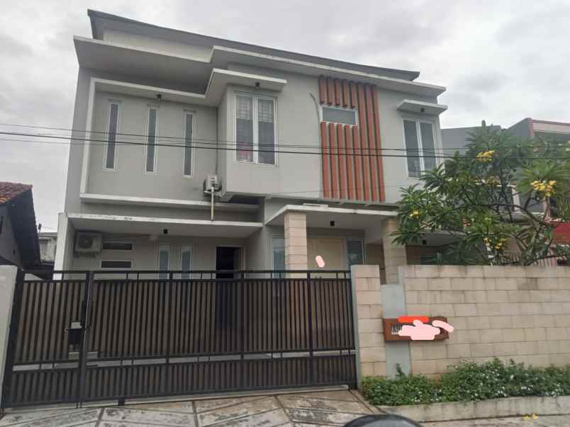 Rumah Dijual Di Komplek Billymoon Pondok Kelapa Jakarta Timur