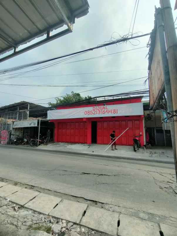 dijual rumah jl raya kaliabang tengah