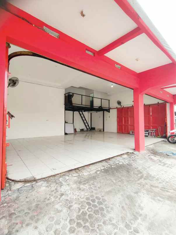 dijual rumah jl raya kaliabang tengah