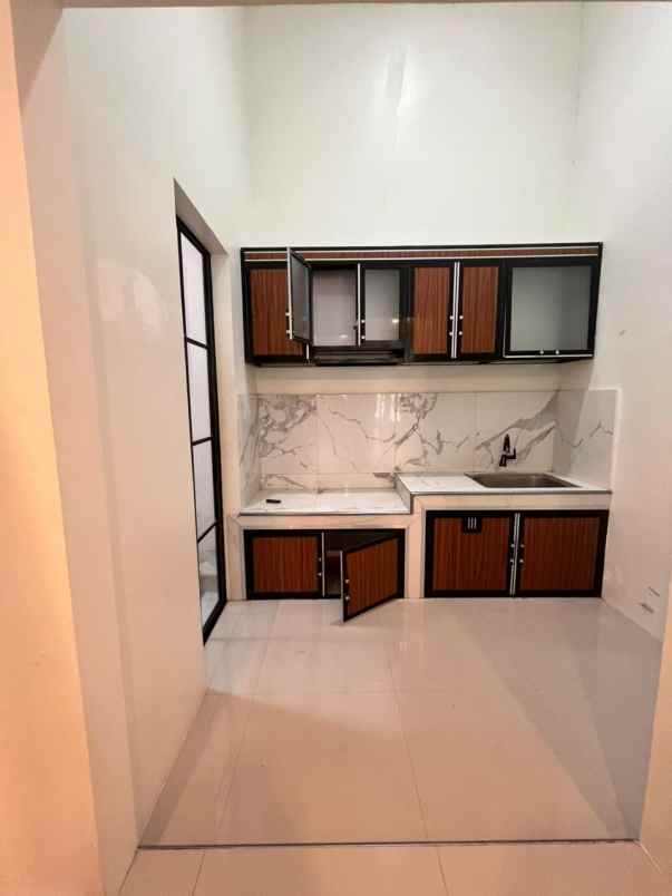 dijual rumah jl srikandi