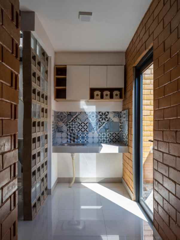 dijual rumah jl telang timur