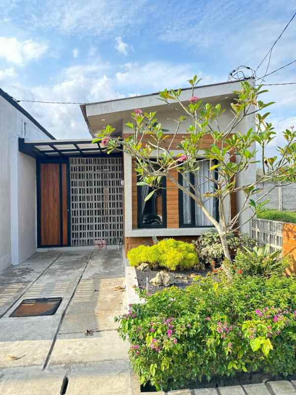 dijual rumah jl telang timur