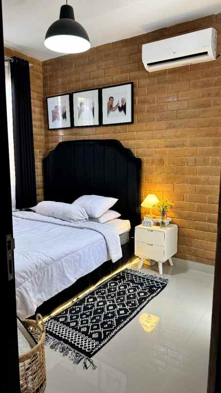 dijual rumah jl telang timur