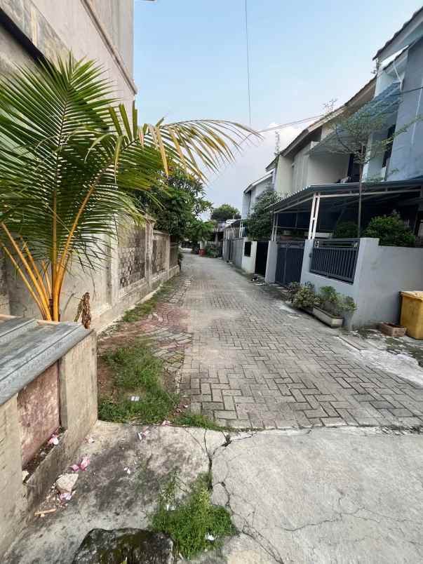dijual rumah jl waru gedong pasar rebo