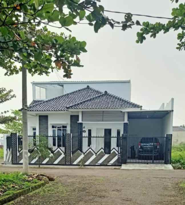 dijual rumah jln pramuka kavling