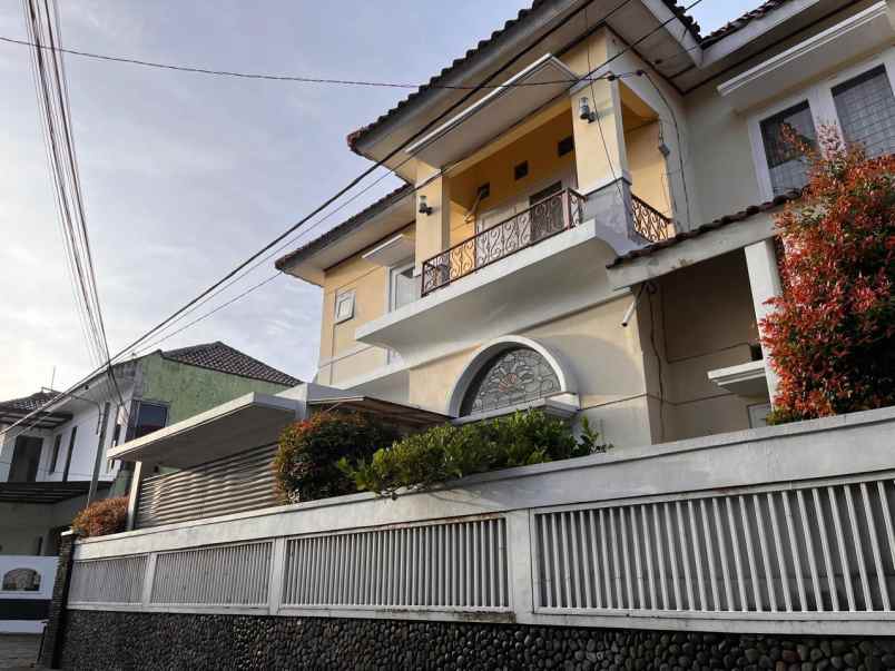 dijual rumah jongke sariharjo ngaglik