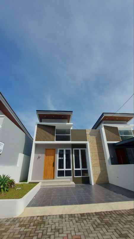 dijual rumah josari wonosalam