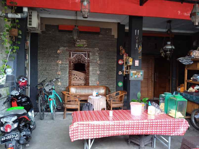 dijual rumah joyosuran pasar kliwon