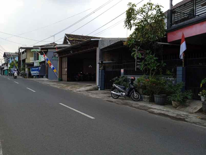 dijual rumah joyosuran pasar kliwon